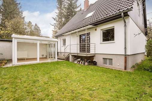 Hinteransicht - Einfamilienhaus in 12209 Berlin mit 145m² kaufen