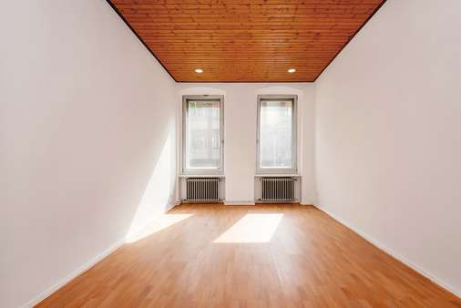 Wohnzimmer - Etagenwohnung in 13403 Berlin mit 75m² kaufen