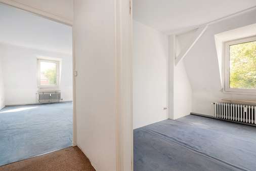 Flur - Dachgeschosswohnung in 12205 Berlin mit 56m² kaufen