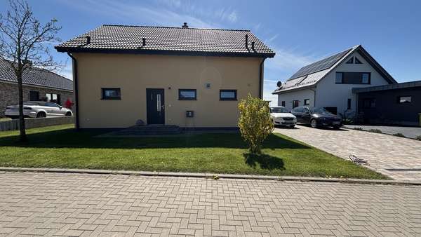 Hausansicht - Einfamilienhaus in 18236 Kröpelin mit 136m² kaufen