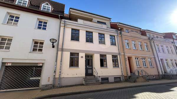 null - Etagenwohnung in 18055 Rostock mit 46m² kaufen