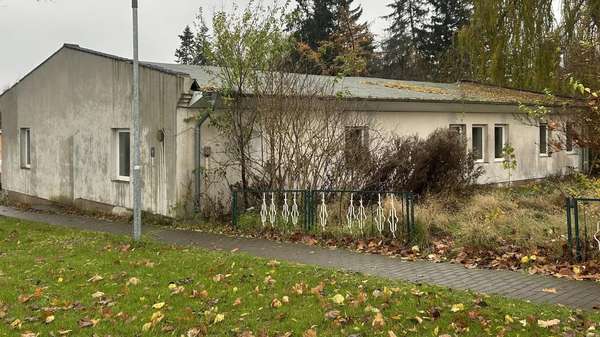 Ansicht Straßenseite - Einfamilienhaus in 18276 Zehna mit 180m² kaufen