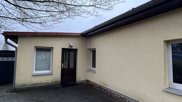 Hinterer Eingang - Sonstige in 17168 Sukow-Levitzow mit 145m² kaufen