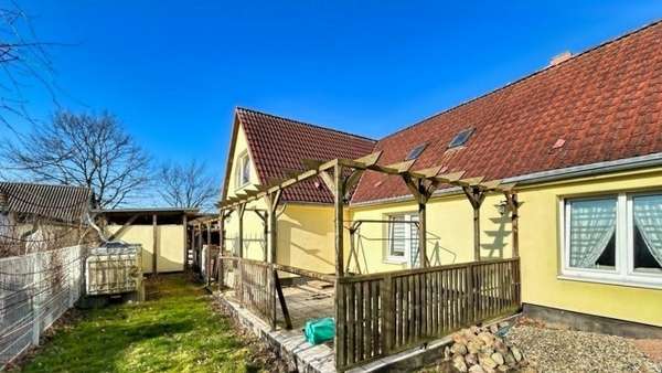 Terrasse Terrasse - Einfamilienhaus in 18059 Ziesendorf mit 182m² kaufen