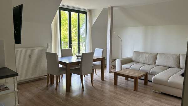 Wohnzimmer - Dachgeschosswohnung in 18225 Kühlungsborn mit 68m² kaufen