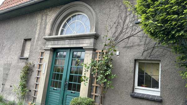 Hauseingang - Doppelhaushälfte in 18273 Güstrow mit 167m² kaufen