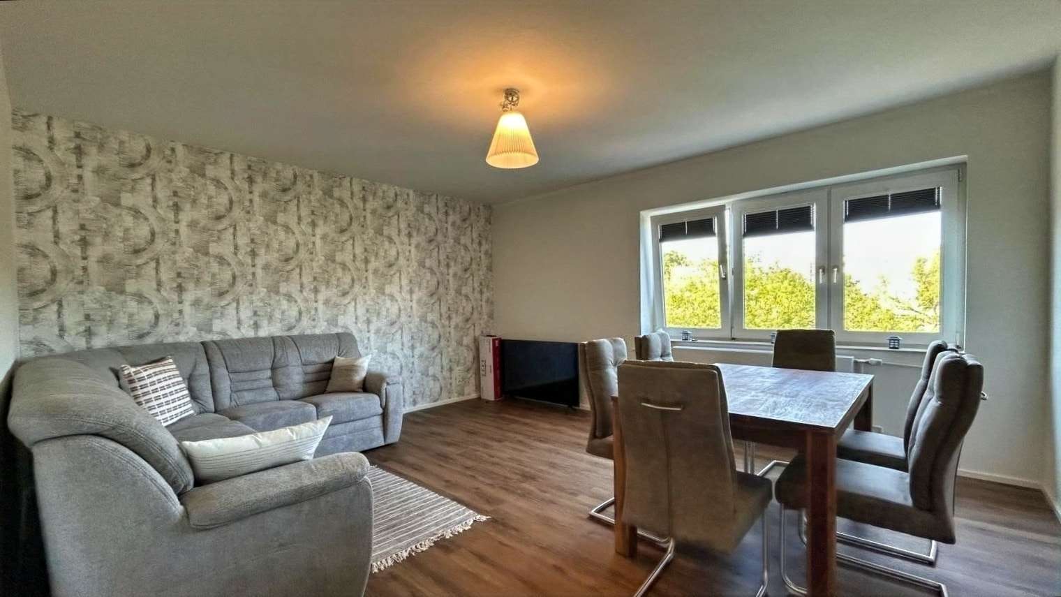Wohnzimmer Wohnzimmer - Etagenwohnung in 18057 Rostock mit 49m² kaufen