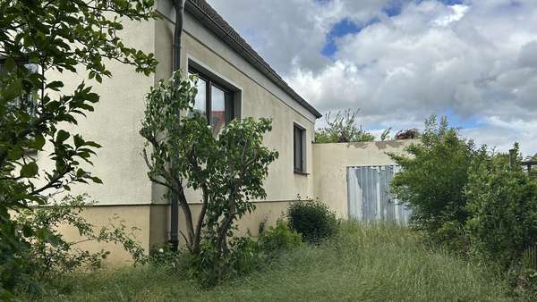 Zufahrt - Einfamilienhaus in 18273 Güstrow mit 110m² kaufen