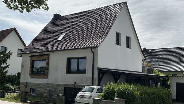 Ansicht Straßenseite - Einfamilienhaus in 17168 Groß Wüstenfelde mit 120m² kaufen
