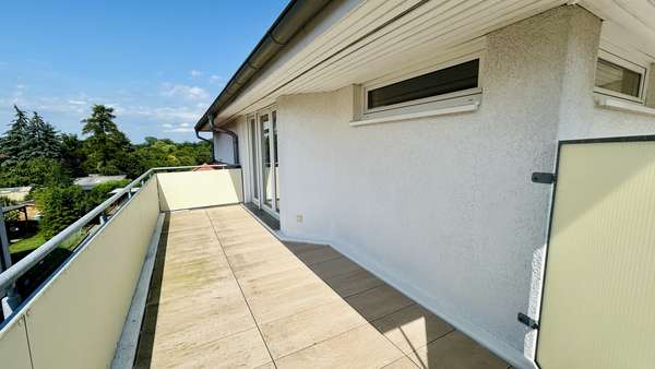 Balkon - Dachgeschosswohnung in 18273 Güstrow mit 62m² kaufen