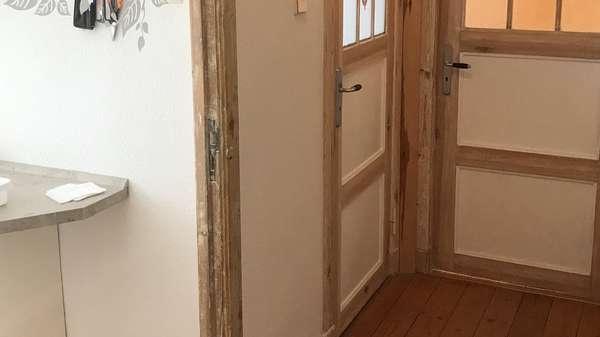 Flurbereich Flurbereich - Etagenwohnung in 18057 Rostock mit 57m² kaufen