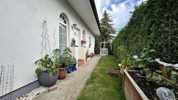 Seitenansicht Seitenansicht - Villa in 18209 Wittenbeck mit 354m² kaufen