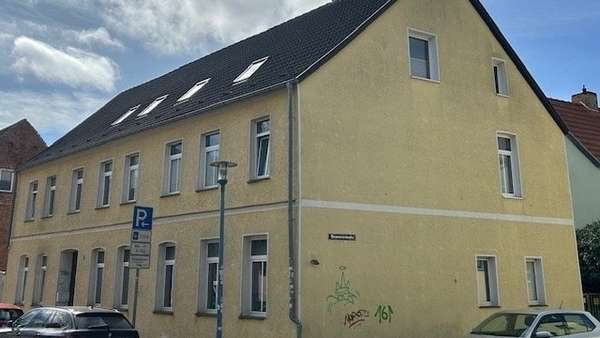 Ansicht Straßenseite - Mehrfamilienhaus in 18273 Güstrow mit 352m² kaufen