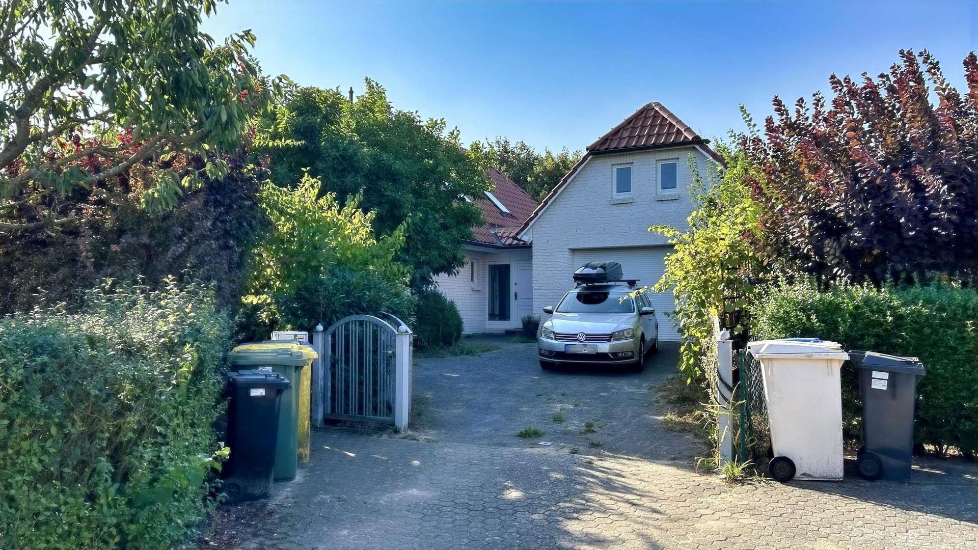 Aussenansicht - Einfamilienhaus in 18107 Rostock mit 198m² kaufen