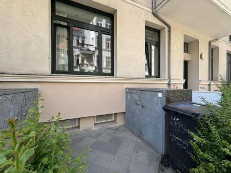 Vorderansicht Müllplatz - Mehrfamilienhaus in 18057 Rostock mit 702m² kaufen