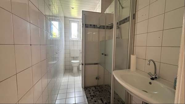 Badezimmer (EG) - Mehrfamilienhaus in 23936 Grevesmühlen mit 212m² kaufen