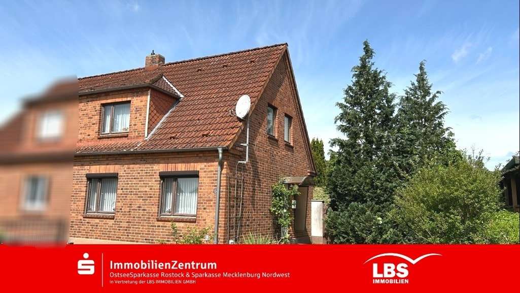 Straßenansicht - Doppelhaushälfte in 23936 Grevesmühlen mit 90m² kaufen