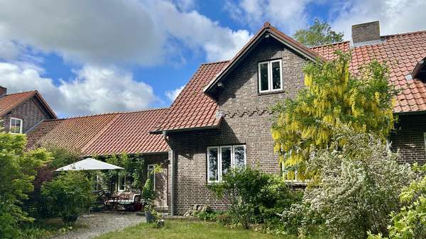 Hausansicht - Reihenmittelhaus in 23948 Stellshagen mit 120m² kaufen