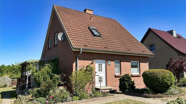 Vorderansicht - Einfamilienhaus in 19209 Renzow mit 114m² kaufen