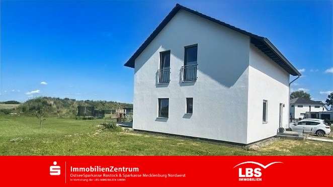 Nord-West Seite Nord-West Seite - Einfamilienhaus in 23972 Dorf Mecklenburg mit 143m² kaufen