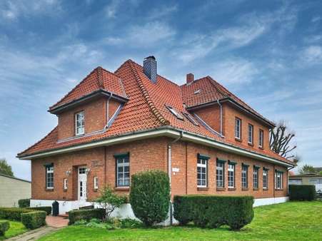 Vorderansicht - Mehrfamilienhaus in 23948 Oberhof mit 345m² kaufen