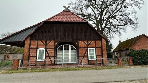Außenansicht Außenansicht - Zwangsversteigerung Bauernhaus in 19303 Vielank mit 133m² kaufen