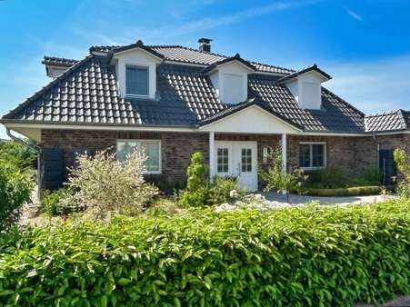 Vorderansicht Vorderansicht - Einfamilienhaus in 19061 Schwerin mit 351m² kaufen