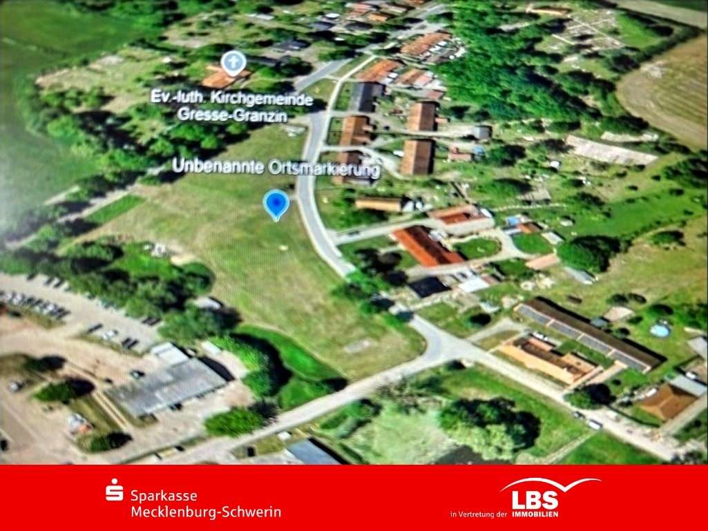 Luftbild - Grundstück in 19258 Gresse mit 817m² kaufen