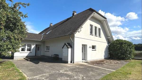 Rückansicht + Verandazugang - Einfamilienhaus in 19372 Matzlow-Garwitz mit 143m² kaufen