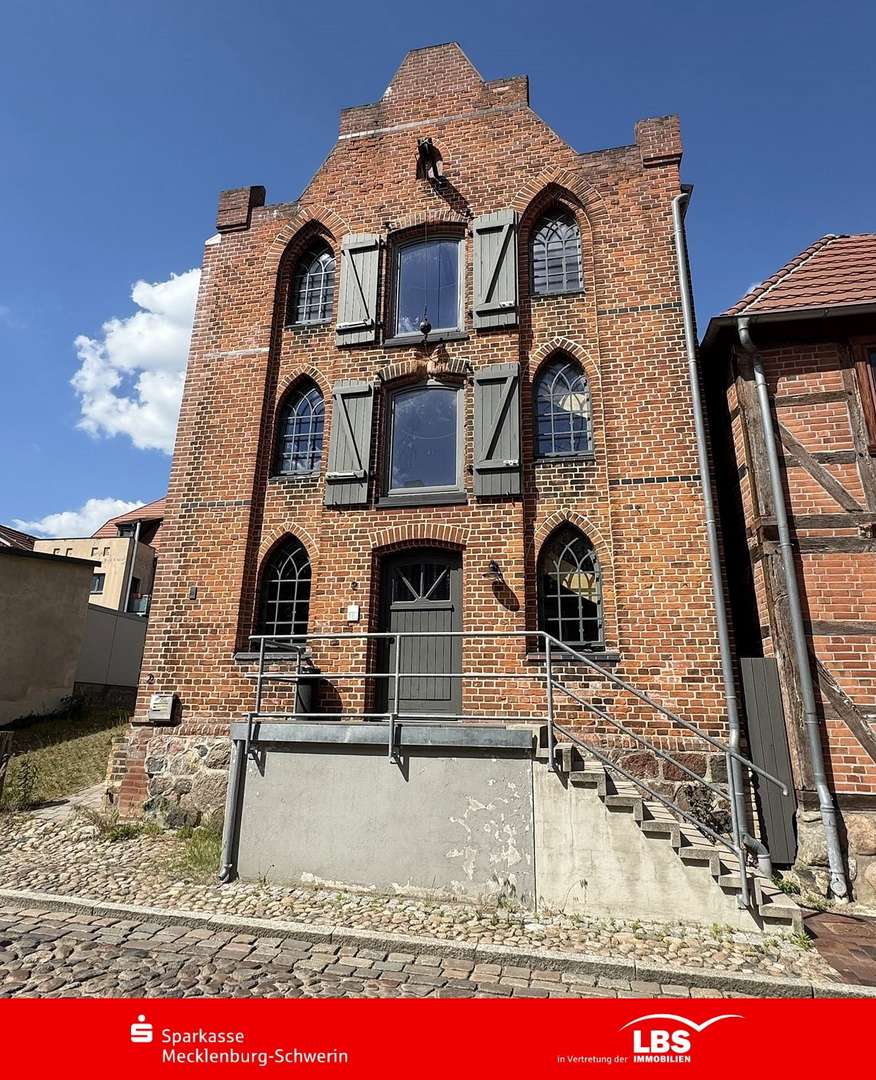 Mehrfamilienhaus in 19395 Plau am See mit 291m² als Kapitalanlage kaufen