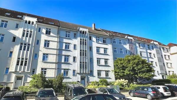 Straßenansicht - Mehrfamilienhaus in 19059 Schwerin mit 468m² kaufen