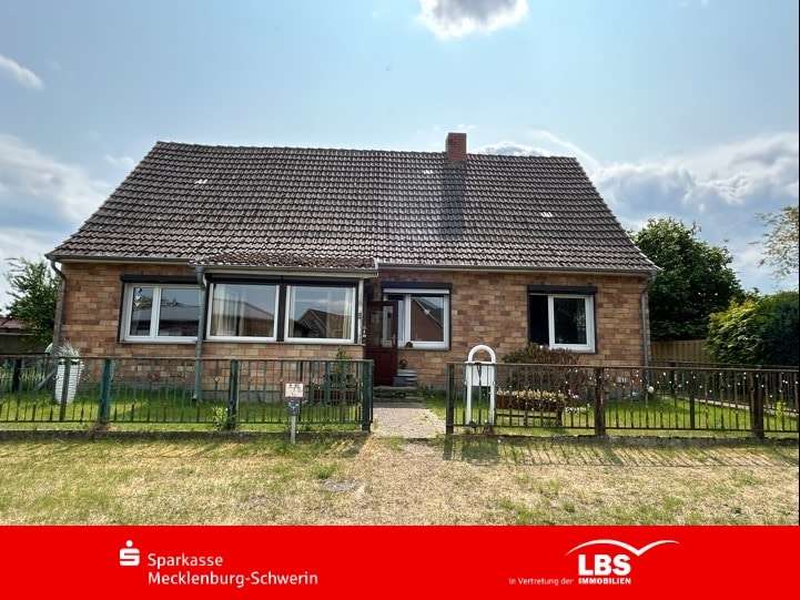 Vorderansicht Vorderansicht - Einfamilienhaus in 19288 Groß Laasch mit 125m² kaufen