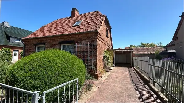 Wohnhaus in zentrumsnaher, ruhiger Lage!