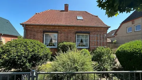 Wohnhaus in zentrumsnaher, ruhiger Lage!
