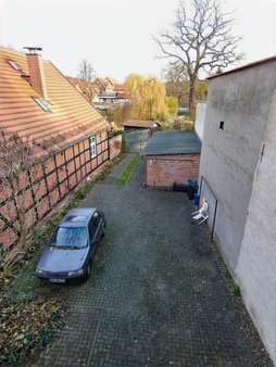 Blick in den Hof - Mehrfamilienhaus in 19300 Grabow mit 151m² als Kapitalanlage kaufen