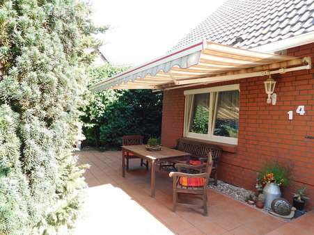 Terrasse vor dem Haus - Einfamilienhaus in 19376 Siggelkow mit 120m² kaufen