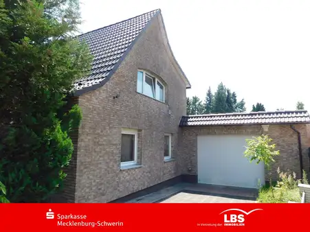 solide gebaut und in guter Lage!!