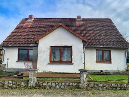 Vorderansicht - Einfamilienhaus in 19073 Stralendorf mit 97m² kaufen