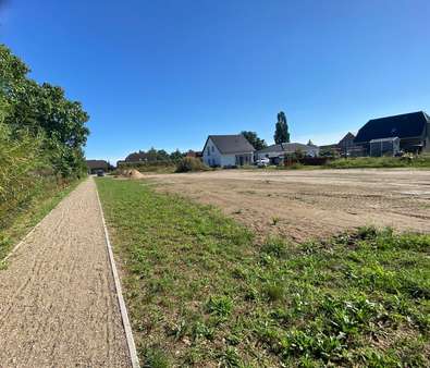 Blick von hinten - Grundstück in 19258 Neu Gülze mit 873m² kaufen