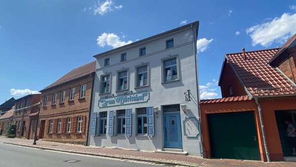 Gebäudeansicht 2 - Mehrfamilienhaus in 17207 Röbel mit 108m² kaufen