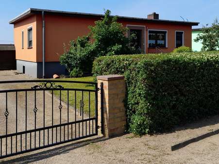 Straßenansicht Straßenansicht - Einfamilienhaus in 17219 Ankershagen mit 110m² kaufen