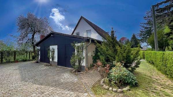 Garagen - Doppelhaushälfte in 17209 Fincken mit 100m² kaufen