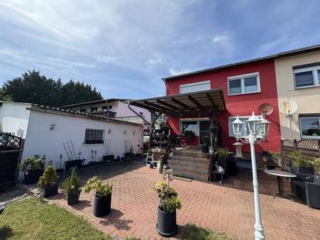 Gebäude mit Garage - Doppelhaushälfte in 17194 Hohen Wangelin mit 100m² kaufen
