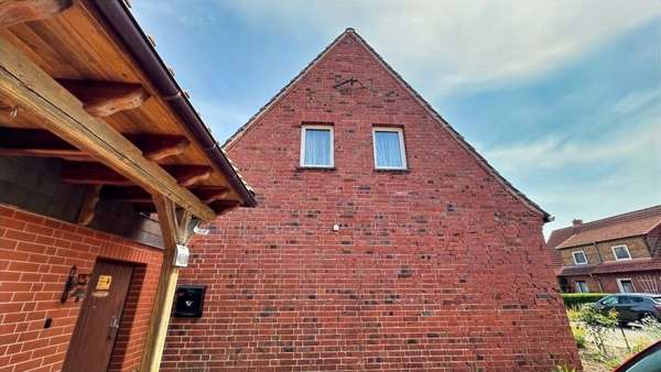 Gebäudeansicht 2 - Doppelhaushälfte in 17207 Röbel mit 72m² kaufen