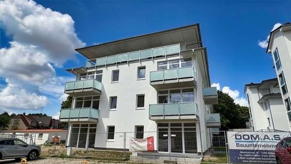 Gebäudeansicht 1 - Etagenwohnung in 17207 Röbel mit 74m² kaufen