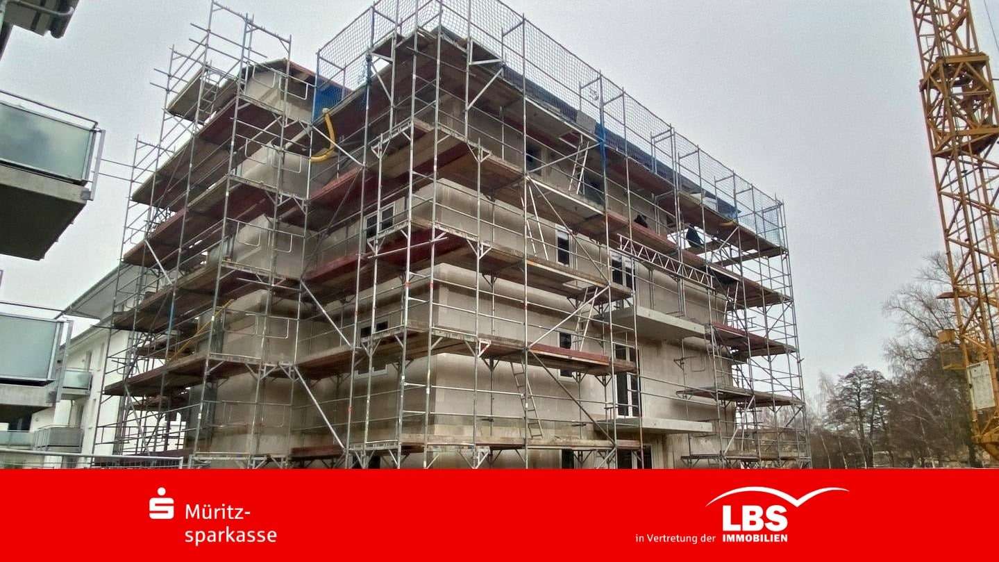 Gebäudeansicht - Dachgeschosswohnung in 17207 Röbel mit 105m² kaufen