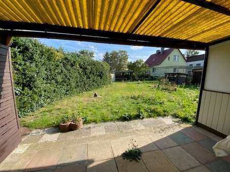 Terrasse zum Garten - Doppelhaushälfte in 17139 Malchin mit 100m² kaufen