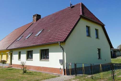 Ansicht - Doppelhaushälfte in 17089 Gültz mit 164m² kaufen