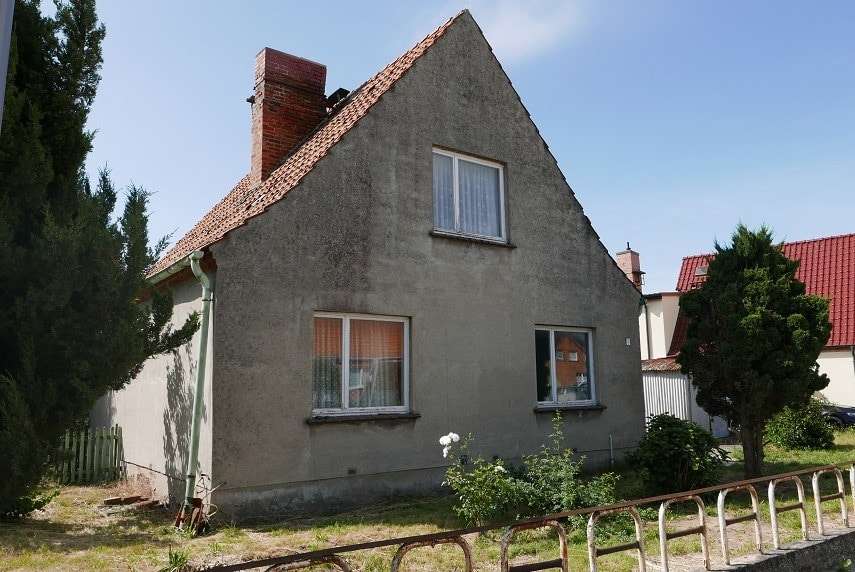 Ansicht von der Straße - Einfamilienhaus in 17153 Stavenhagen mit 84m² kaufen