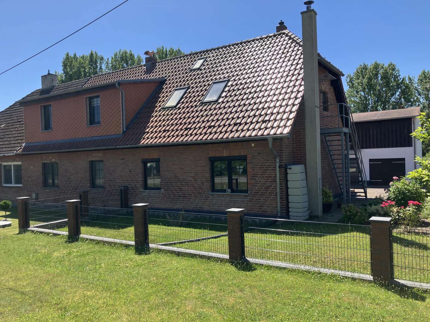 Front Front - Doppelhaushälfte in 17153 Stavenhagen mit 100m² kaufen